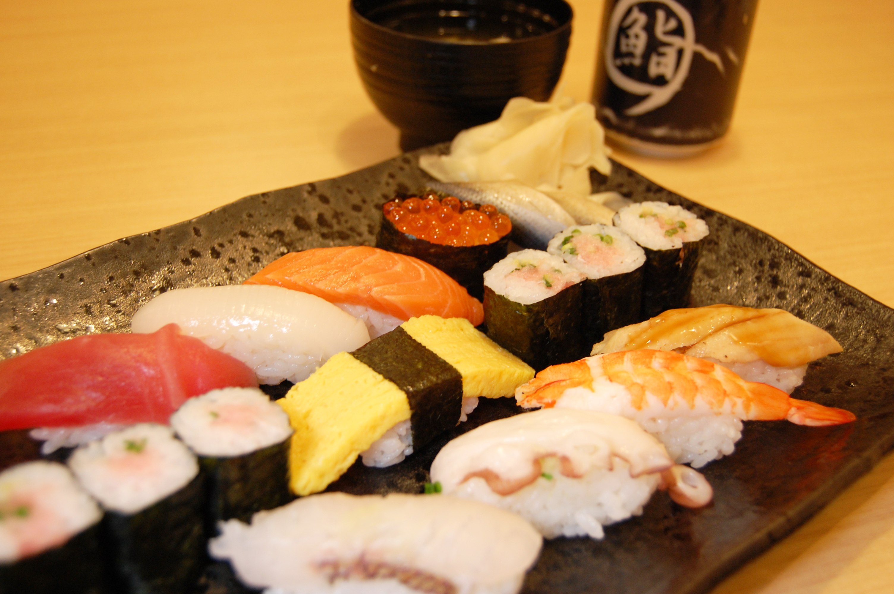 Guide Of 8 Different Types Of Sushi From Nigiri To Sasazushi 