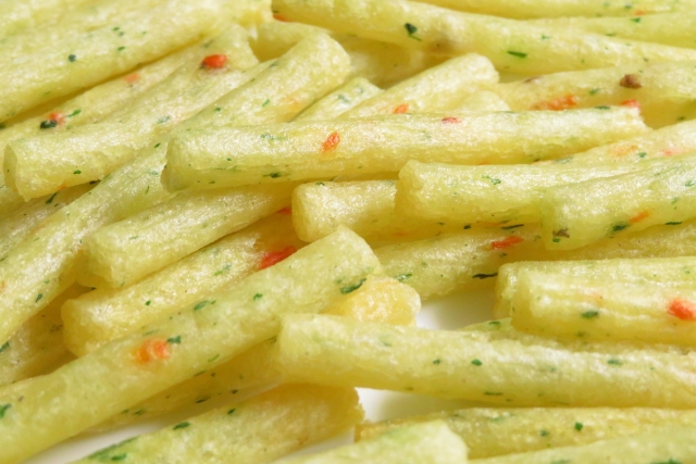 17 Best Classic Japanese Snacks You Can't Stop Eating | japadventure.com