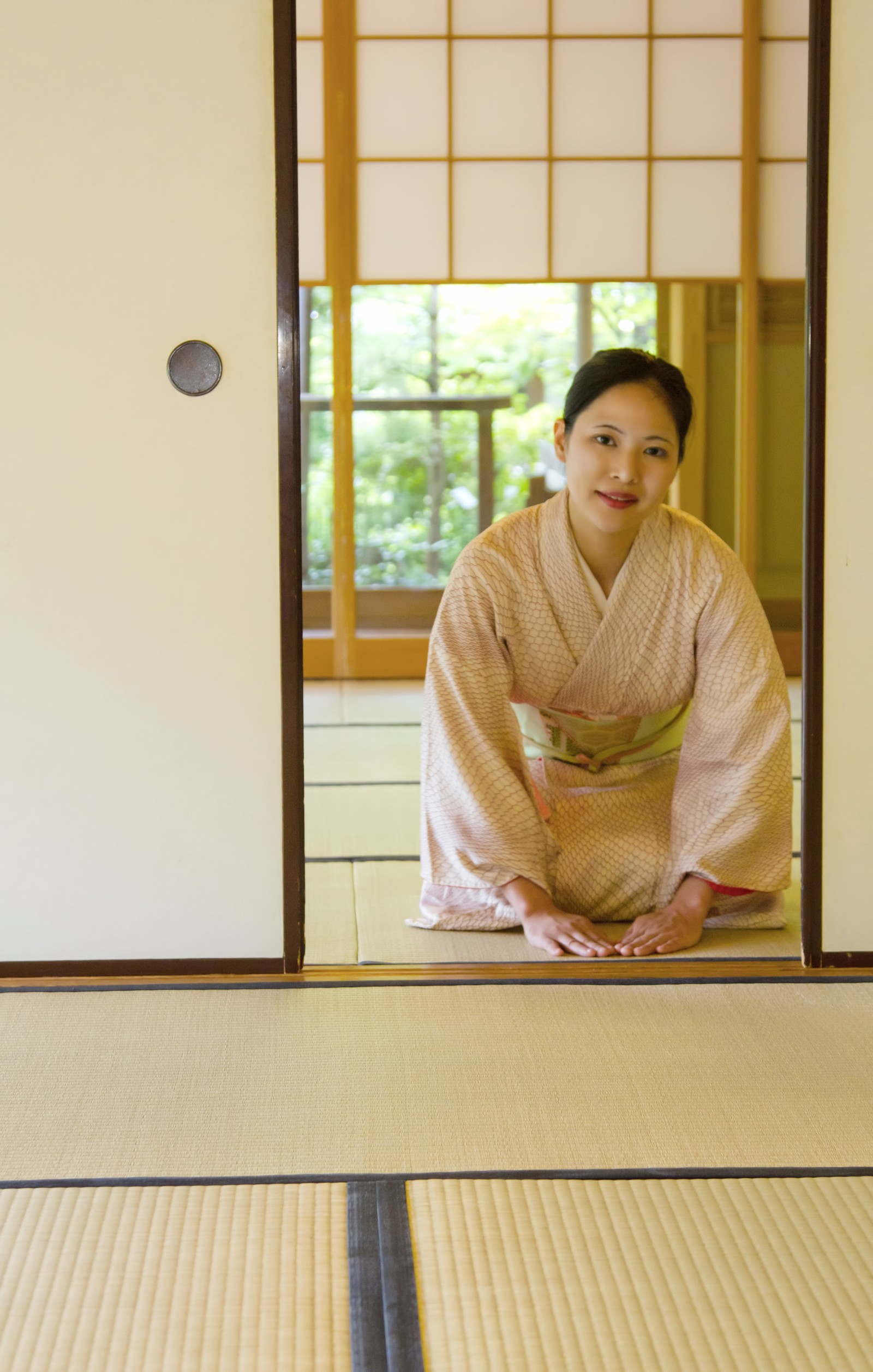 10 Stereotypes of Japanese People which are Never True | japadventure.com